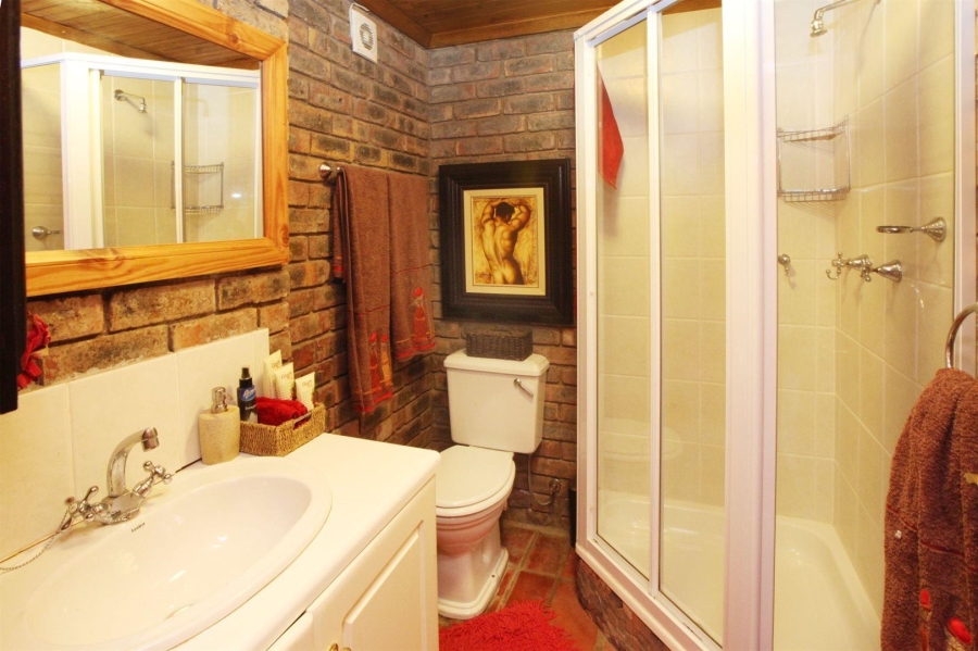 5 Bedroom Property for Sale in Welgemoed Western Cape